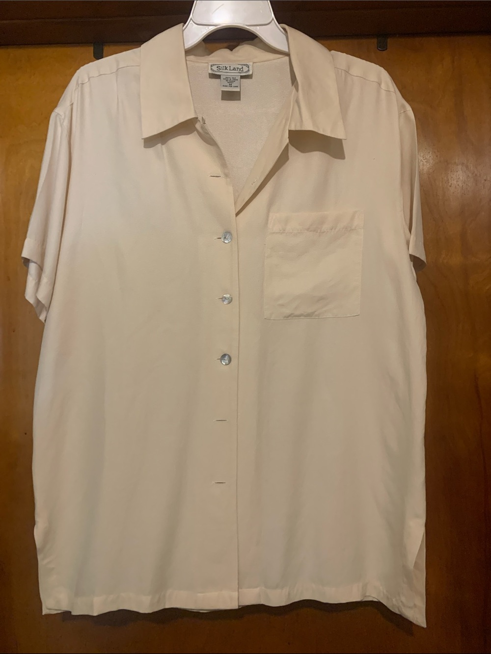 Silk Land Size M Cream Business Casual Top